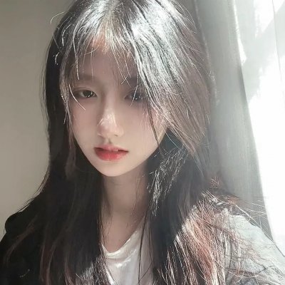 容基耶尔女士